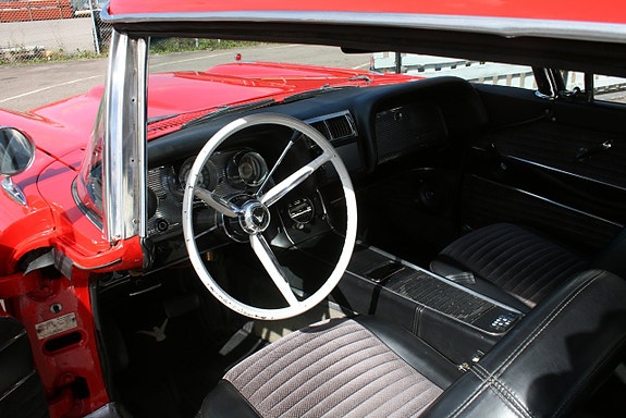 Ford Thunderbird 15 of 22