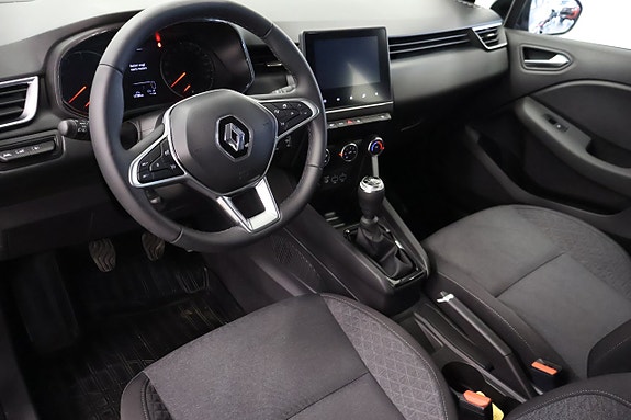 Renault Clio 8 of 13