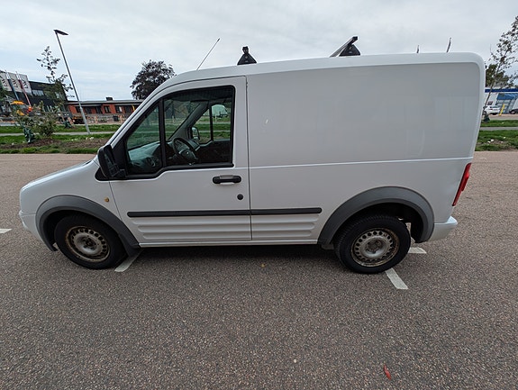 Ford Transit Connect 3 of 7