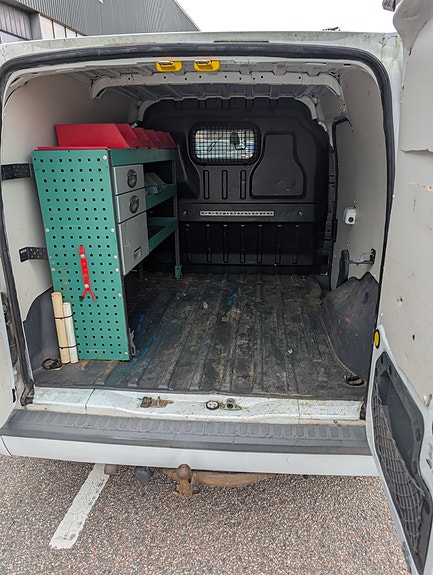 Ford Transit Connect 5 of 7