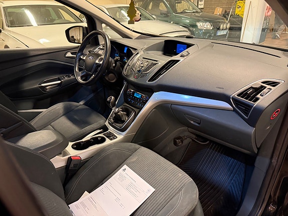Ford Grand C-MAX 9 of 11