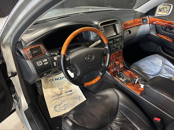 Lexus LS430 8 of 27