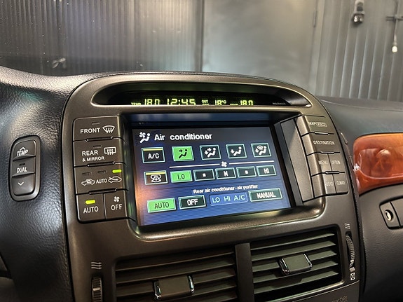 Lexus LS430 15 of 27