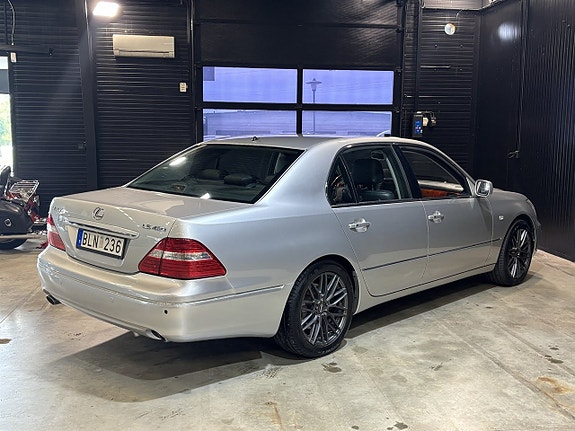 Lexus LS430 6 of 27