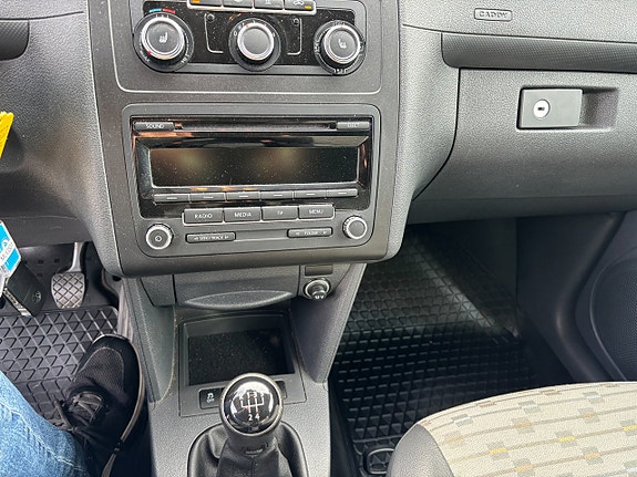 Volkswagen Caddy 12 of 15