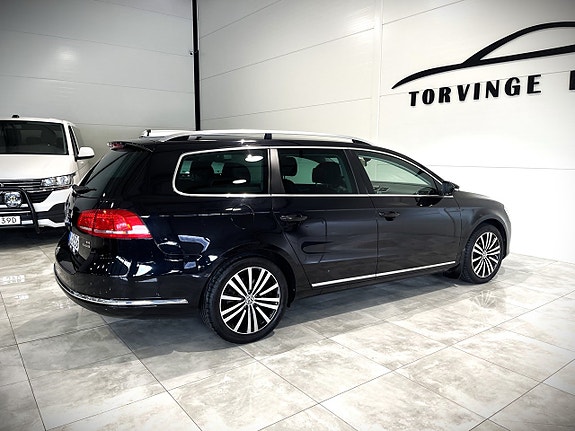 Volkswagen Passat 5 of 26