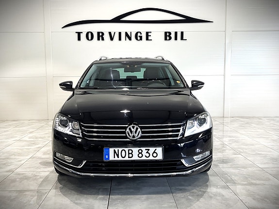 Volkswagen Passat 4 of 26