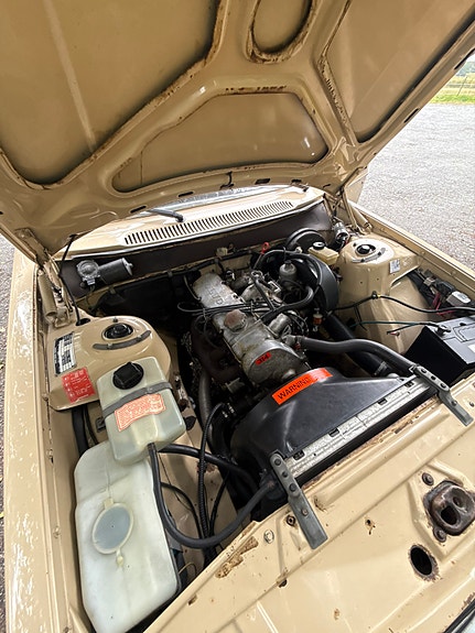 Volvo 244 8 of 10