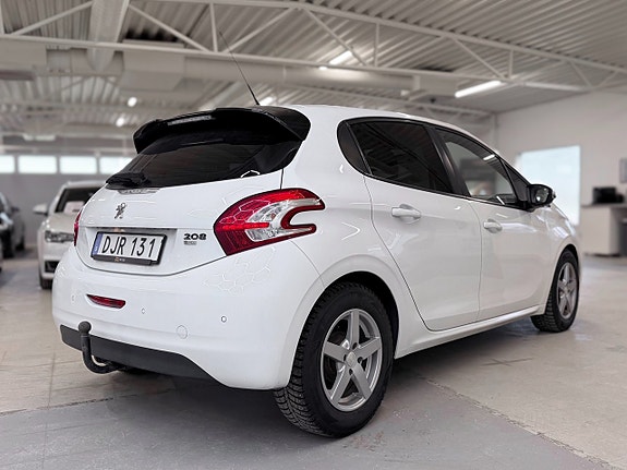 Peugeot 208 6 of 26