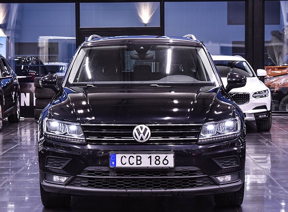 Volkswagen Tiguan 2 of 19