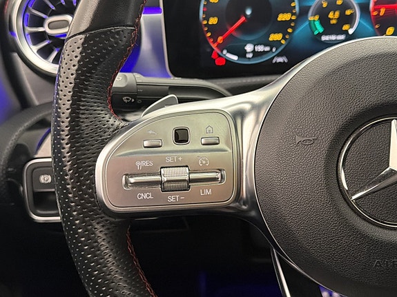 Mercedes-Benz CLA250 15 of 30