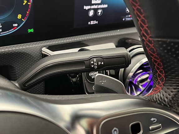 Mercedes-Benz CLA250 18 of 30