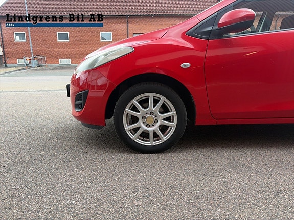 Mazda 2 6 of 11