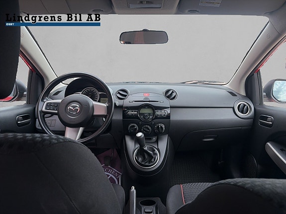 Mazda 2 8 of 11