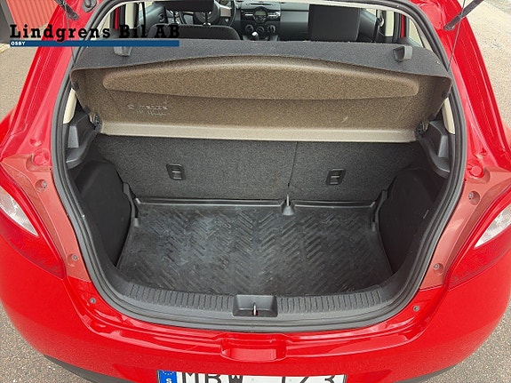 Mazda 2 11 of 11