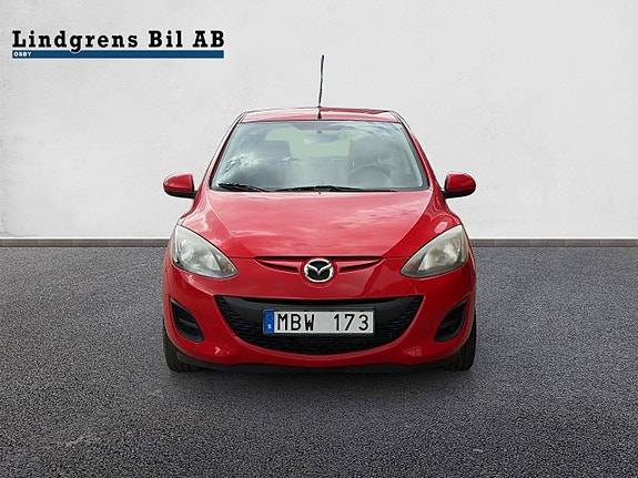Mazda 2 4 of 11