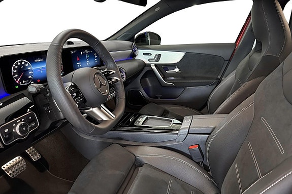 Mercedes-Benz A250 11 of 14