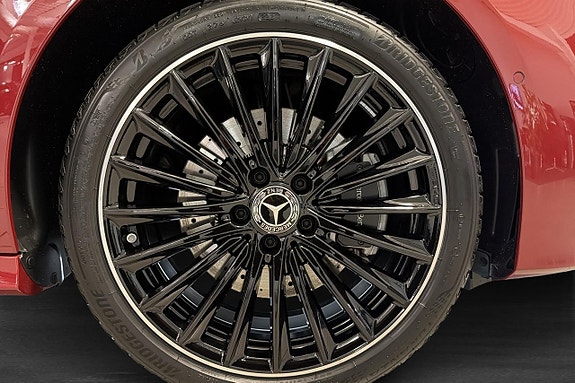Mercedes-Benz A250 5 of 14
