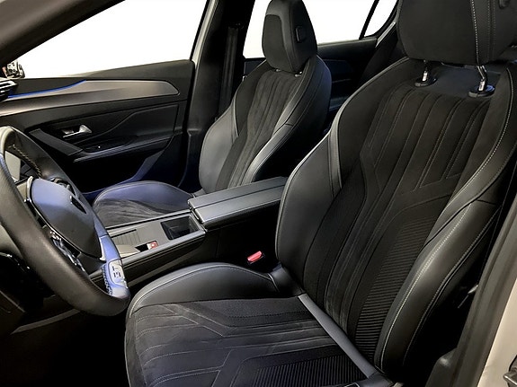 Peugeot 308 4 of 15