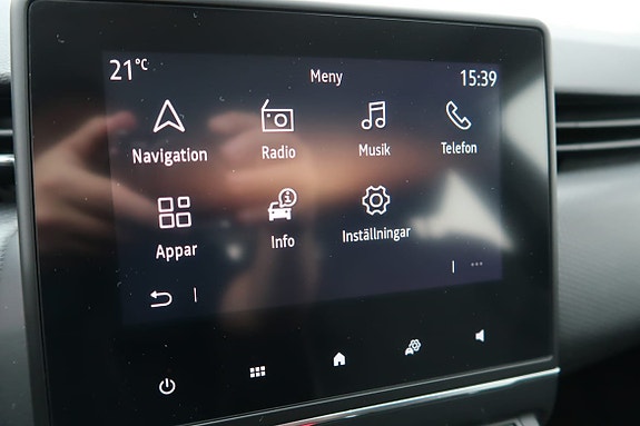 Renault Clio 10 of 12