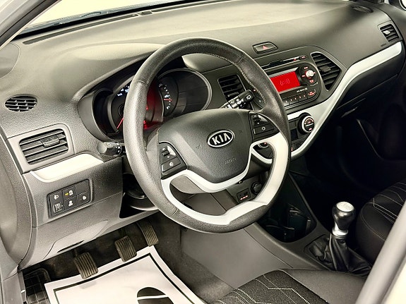 Kia Picanto 8 of 13