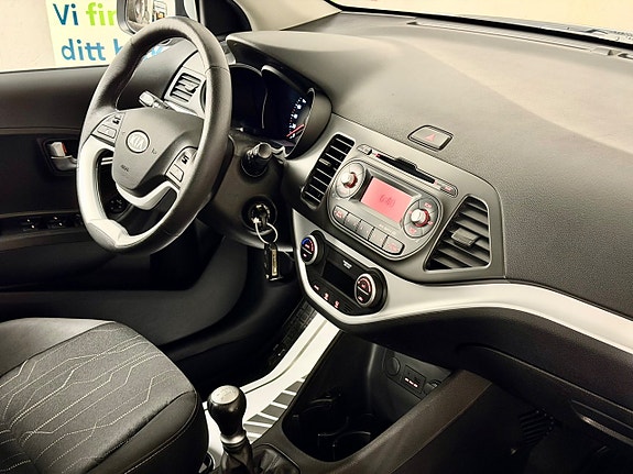 Kia Picanto 10 of 13