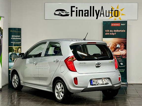 Kia Picanto 3 of 13