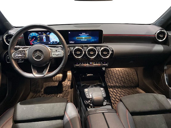 Mercedes-Benz A200 d 5 of 16
