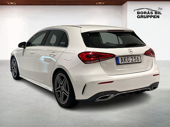 Mercedes-Benz A200 d 2 of 16