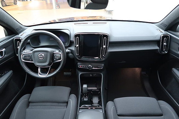 Volvo C40 7 of 15