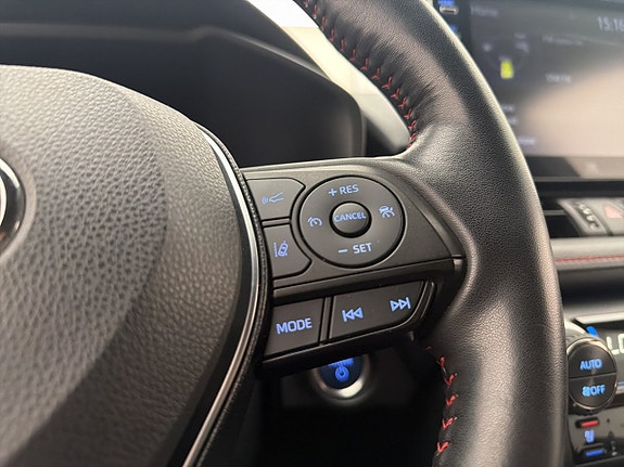 Toyota RAV4 Plug-in Hybrid 24 of 30