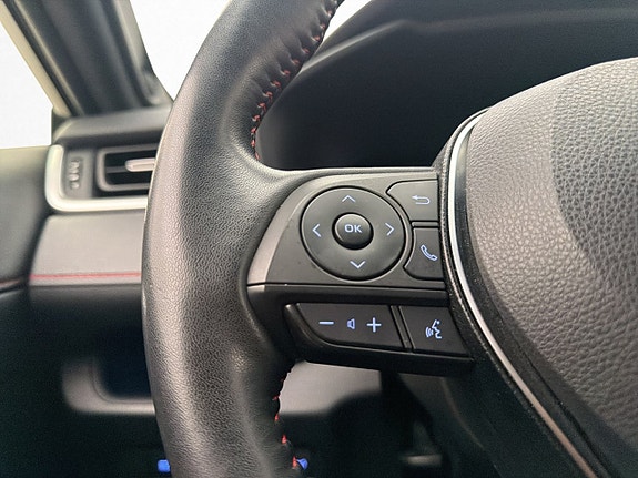 Toyota RAV4 Plug-in Hybrid 22 of 30