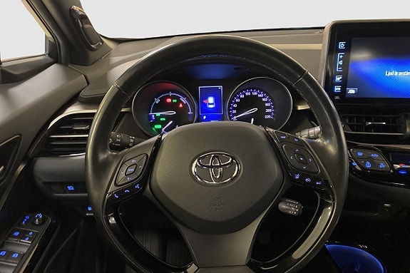 Toyota C-HR 11 of 12