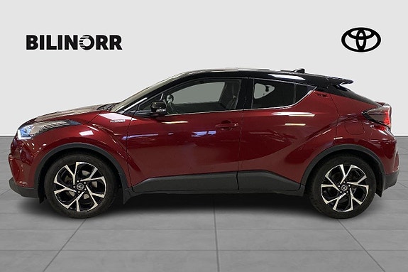 Toyota C-HR 4 of 12