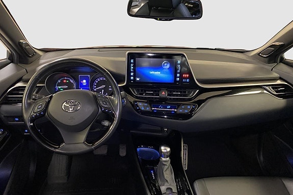 Toyota C-HR 10 of 12