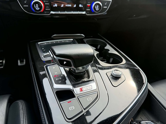 Audi SQ7 5 of 14