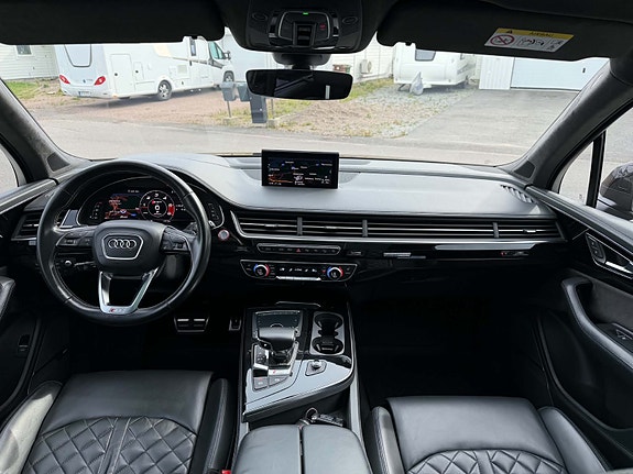 Audi SQ7 12 of 14