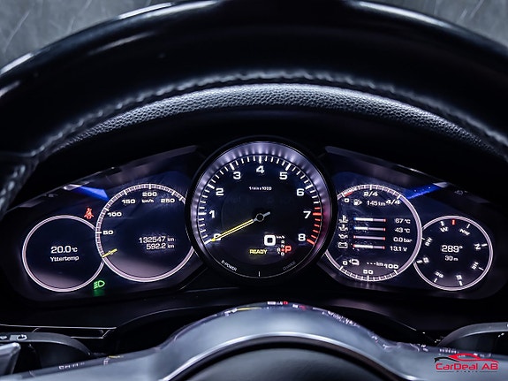 Porsche Cayenne 20 of 30