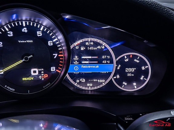 Porsche Cayenne 21 of 30