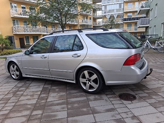Saab 9-5 2 of 5