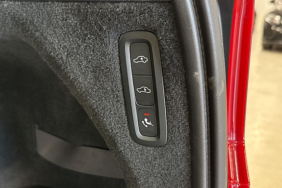 Volvo XC90 26 of 29