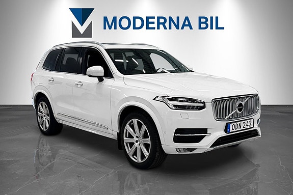 Volvo XC90 8 of 29