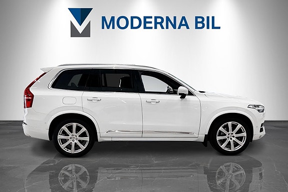 Volvo XC90 7 of 29
