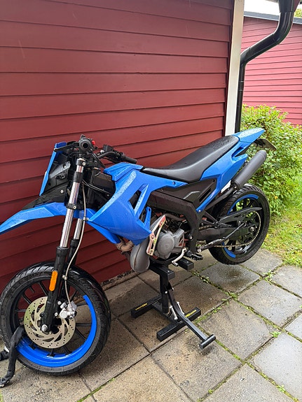 Derbi Senda X-Treme 50 SM 2 of 7