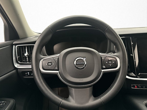 Volvo V60 11 of 30