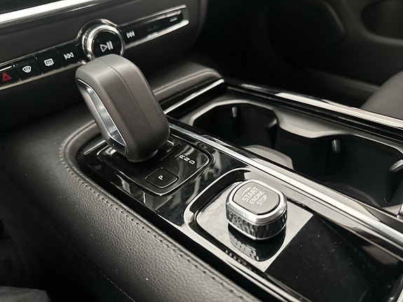 Volvo V60 24 of 30