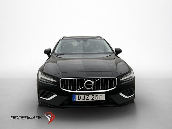 Volvo V60 2 of 30
