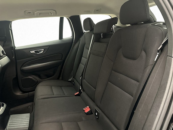 Volvo V60 20 of 30