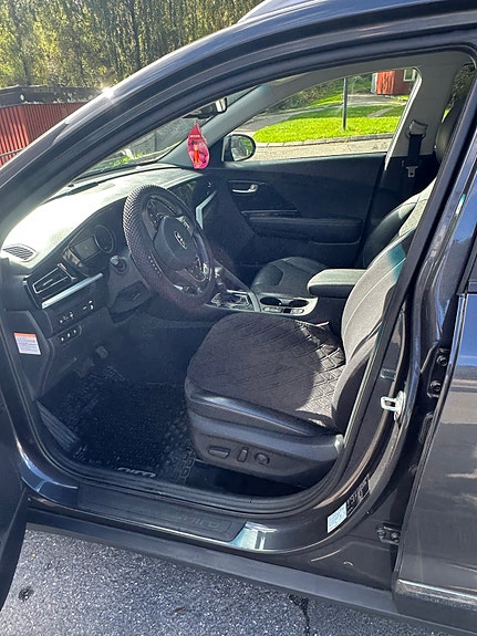 Kia Niro 6 of 12