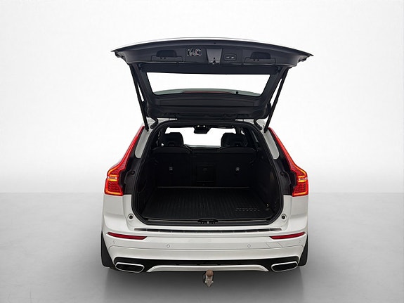 Volvo XC60 10 of 30
